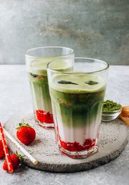 Strawberry Matcha Latte Lacto Free